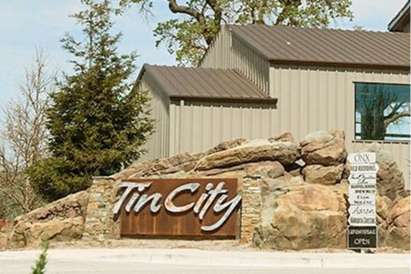 Photo of Tin City sign